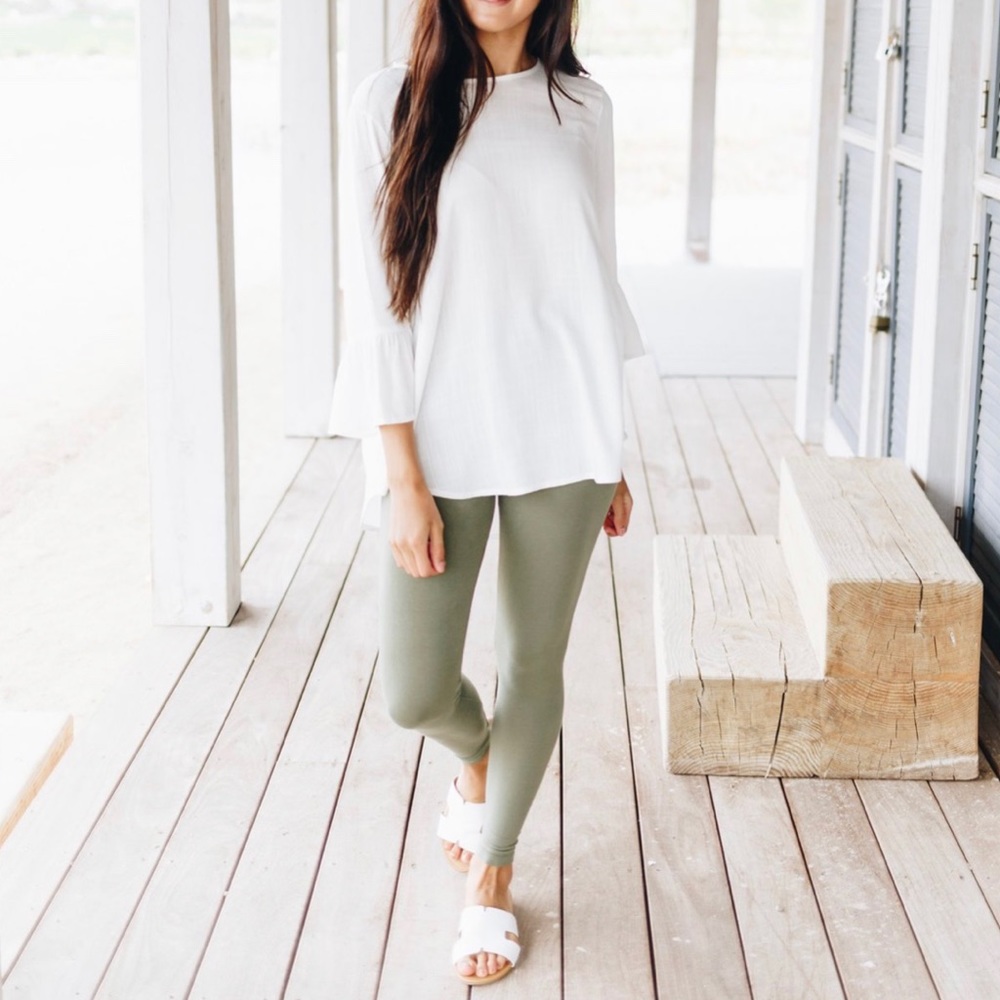 High Waist Leggings In Light Olive - Picture 2 of 4